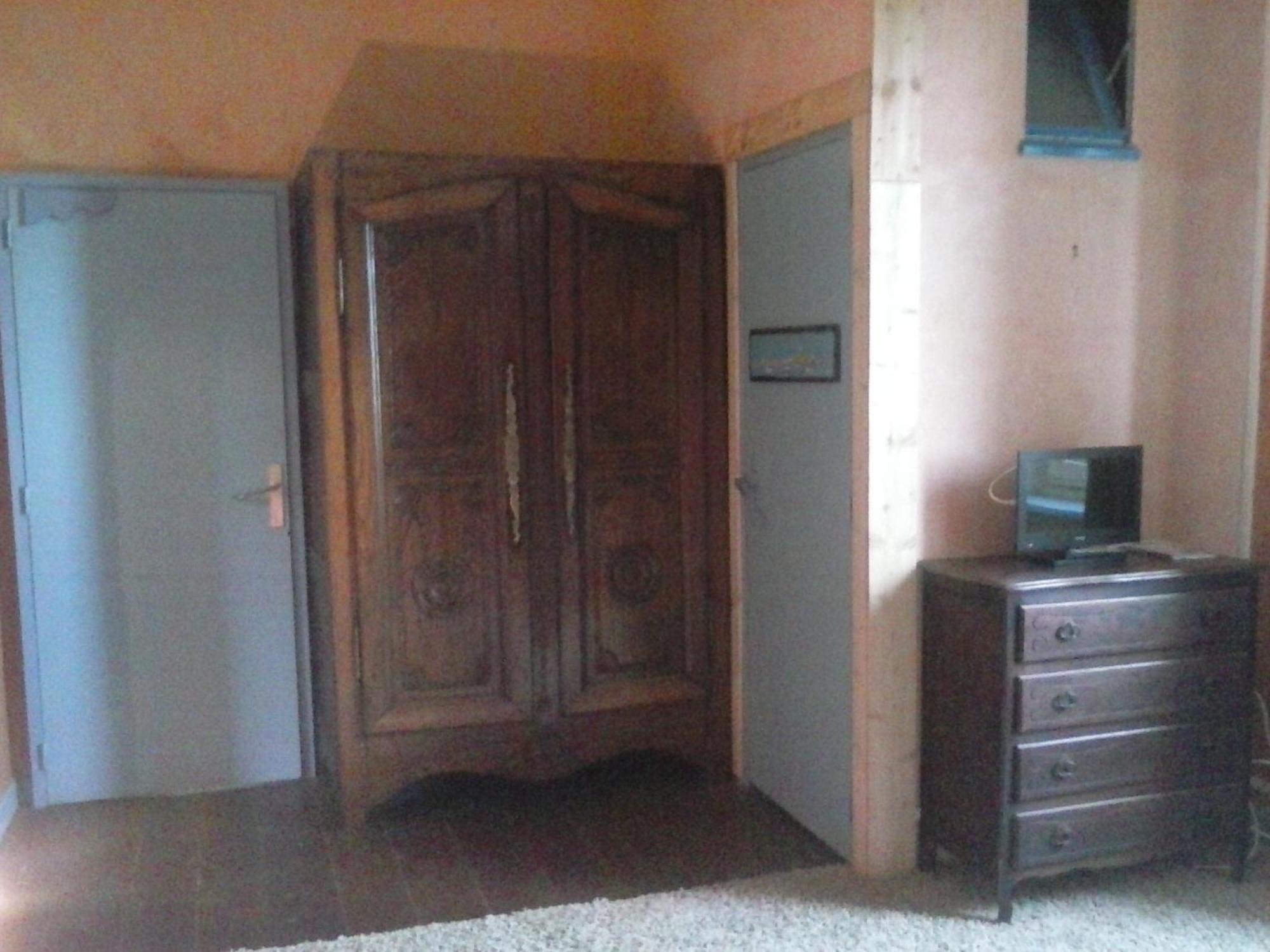 Les Gites Du Couvent Alternatif Camlez Room photo